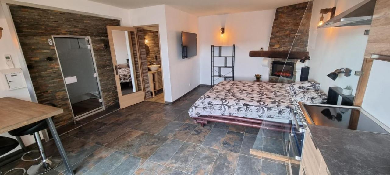 Studio Port Pin Vue Mer, Jacuzzi, Hammam, Parking Prives Cassis Exterior foto